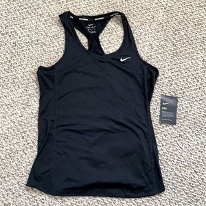 Nike active top - size medium